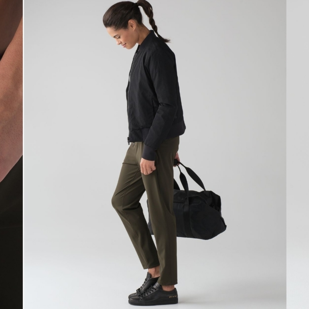 Lululemon on the fly pants